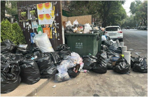 40 աստիճան ամռան տապին աղբահանությունը Երևանի սրտում. Արշակ Սարգսյան (տեսանյութ)